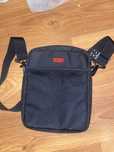 Продаю сумку levis