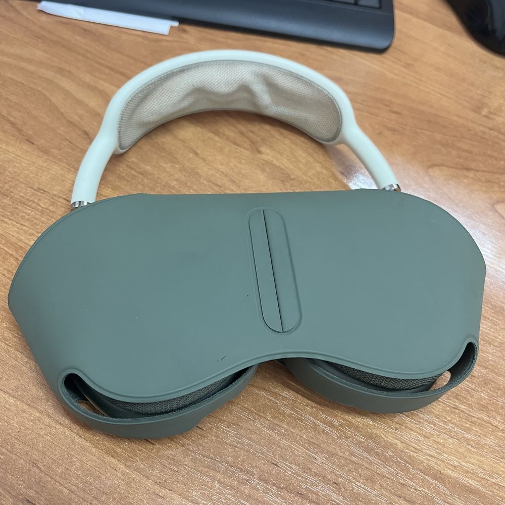 AirPods Max зеленый