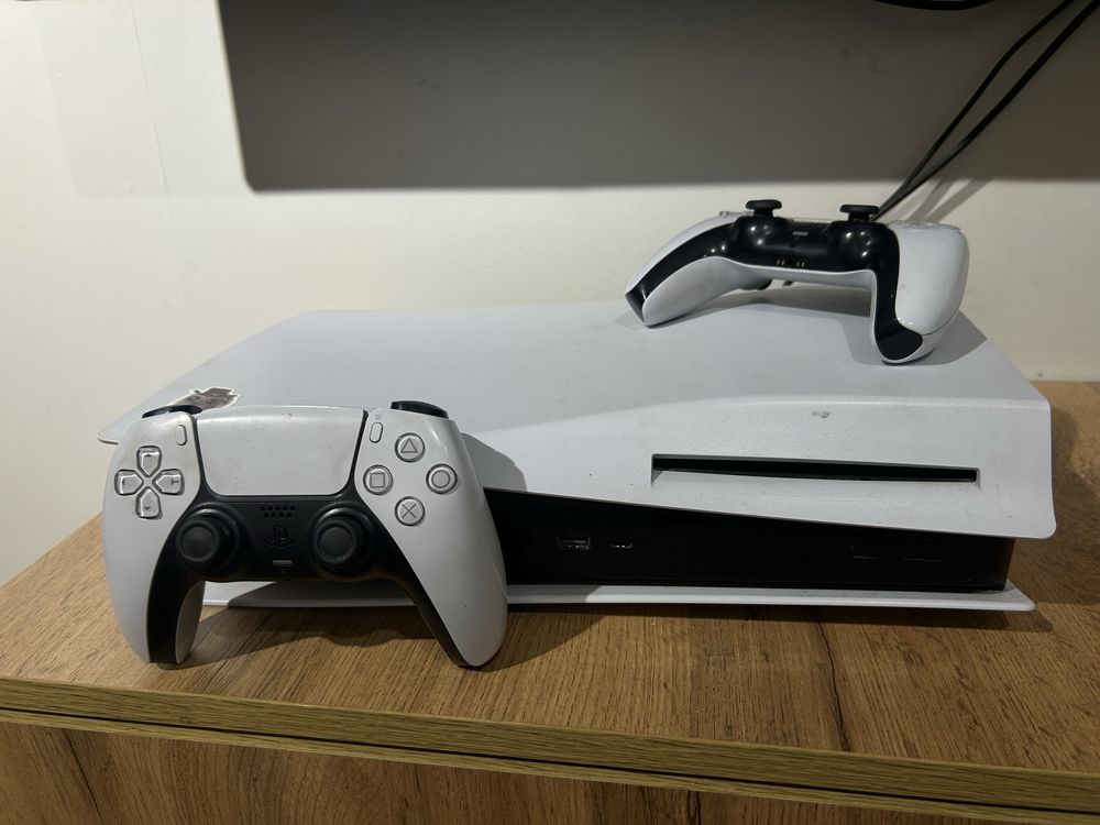 Продам SonyPlaystation 5