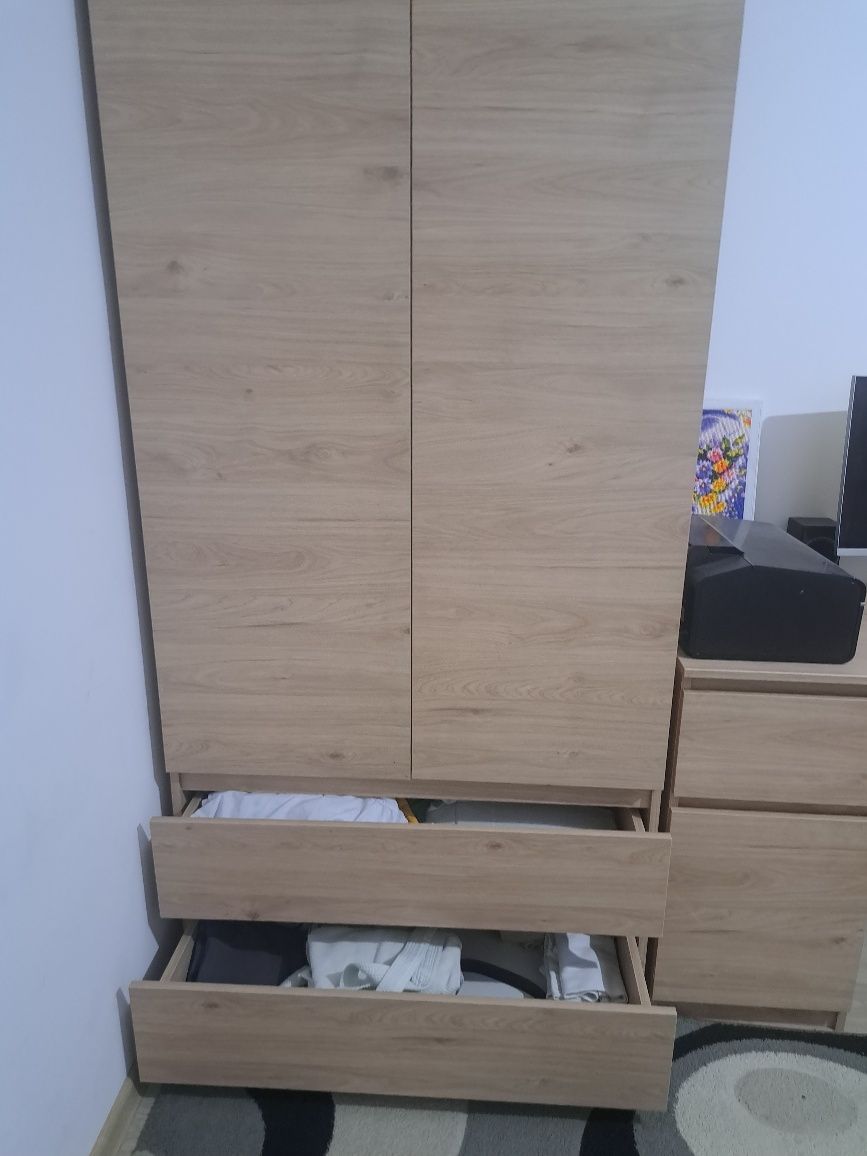 Шкаф с компьтерным столом почти новый