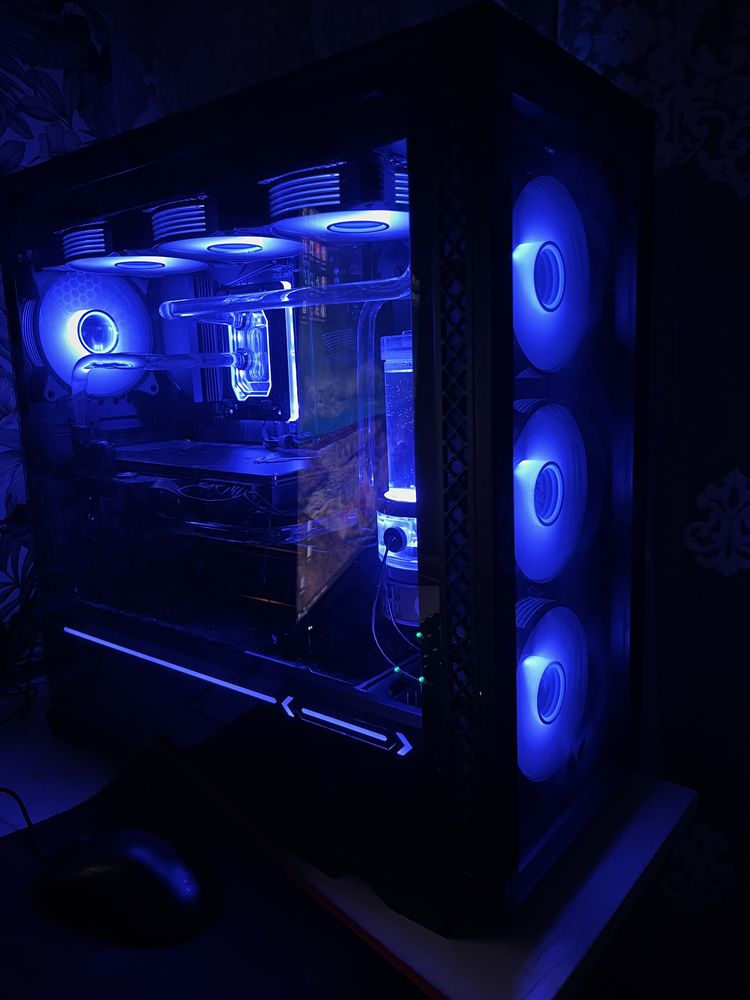 Мощный Игровой компьютер ryzen 7 5800x RX 6900xt