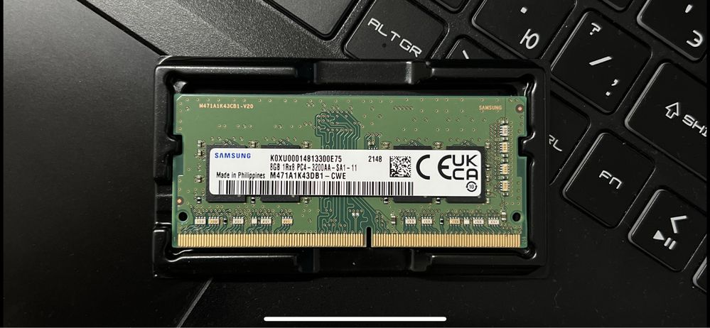 Оперативная память DDR4 SODIM 2шт по 8Гб