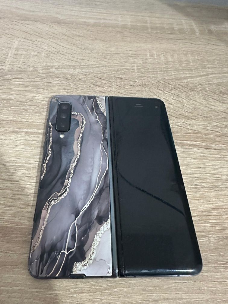 Срочно продам samsung z fold