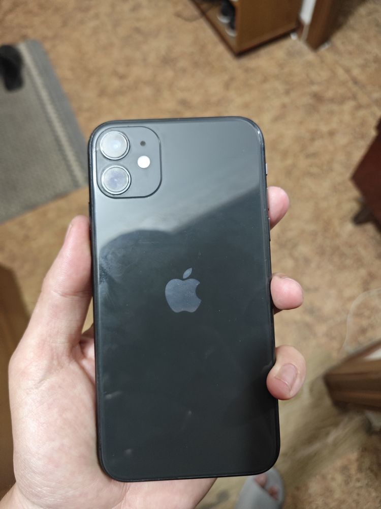 Iphone 11 64gb продам срочно
