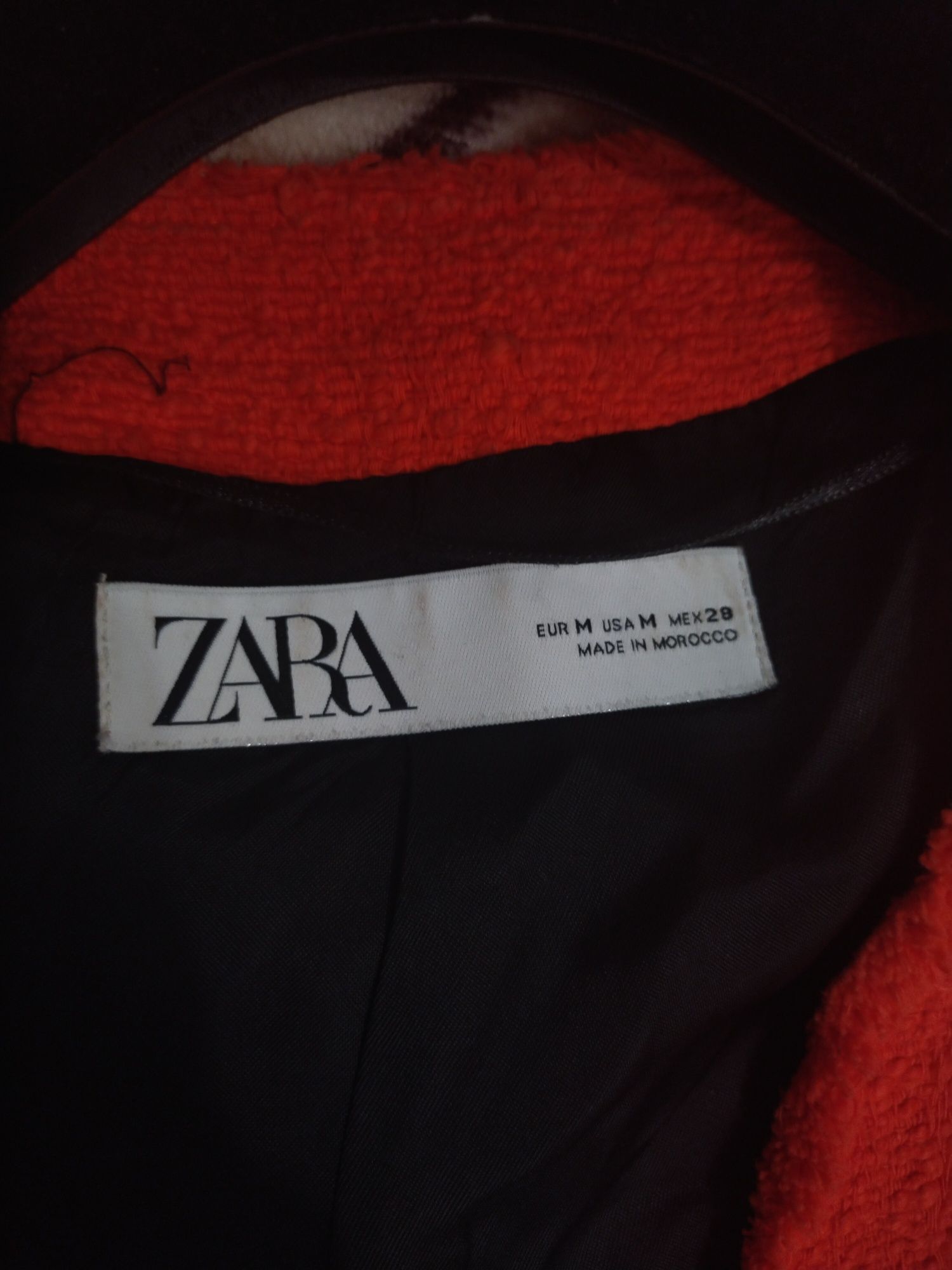 Продам костюм (пиджак+юбка) ZARA