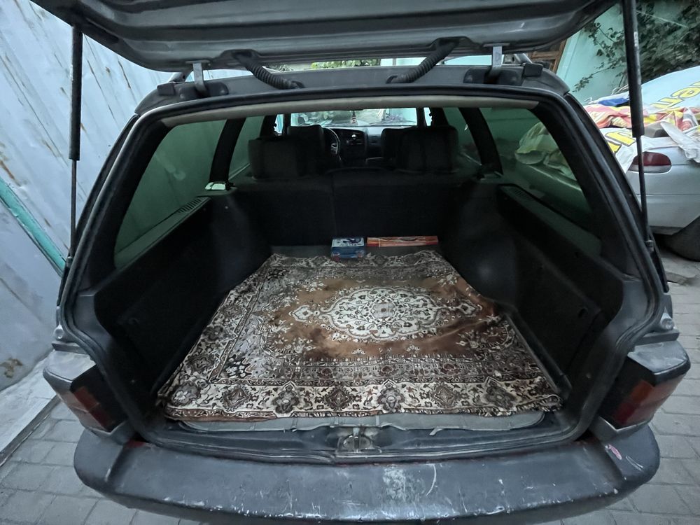 Passat b3 1993г 1.8моно