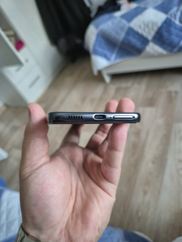 Продам Samsung a53 в идеале