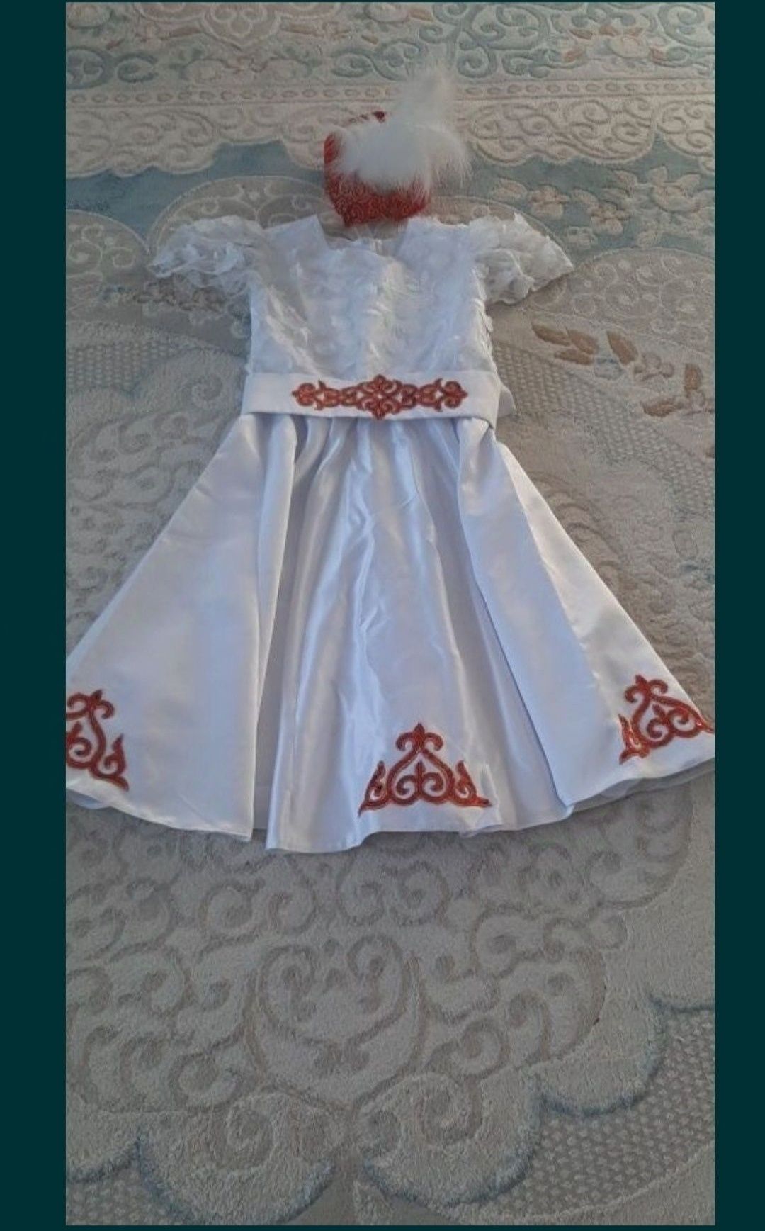 Продам платья,почти новая одели 2 раза