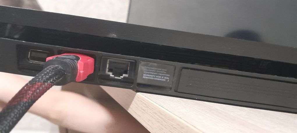 Playstation 4 игровая приставка