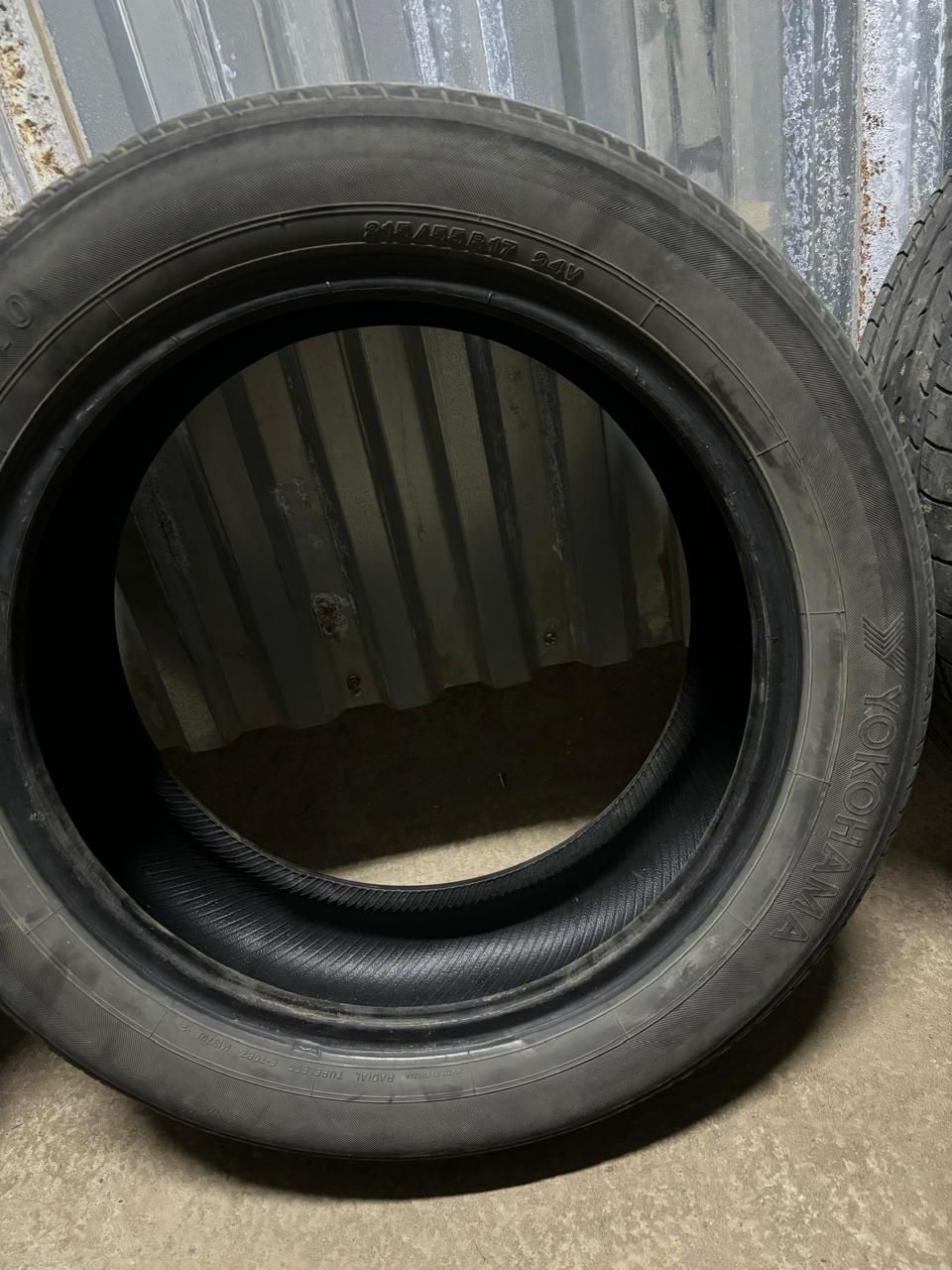 Продам шины  Размеры 215/55/17