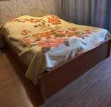 Кровать 2х спальная 160х220 б/у в хорошем состоянии отдам бесплатно.