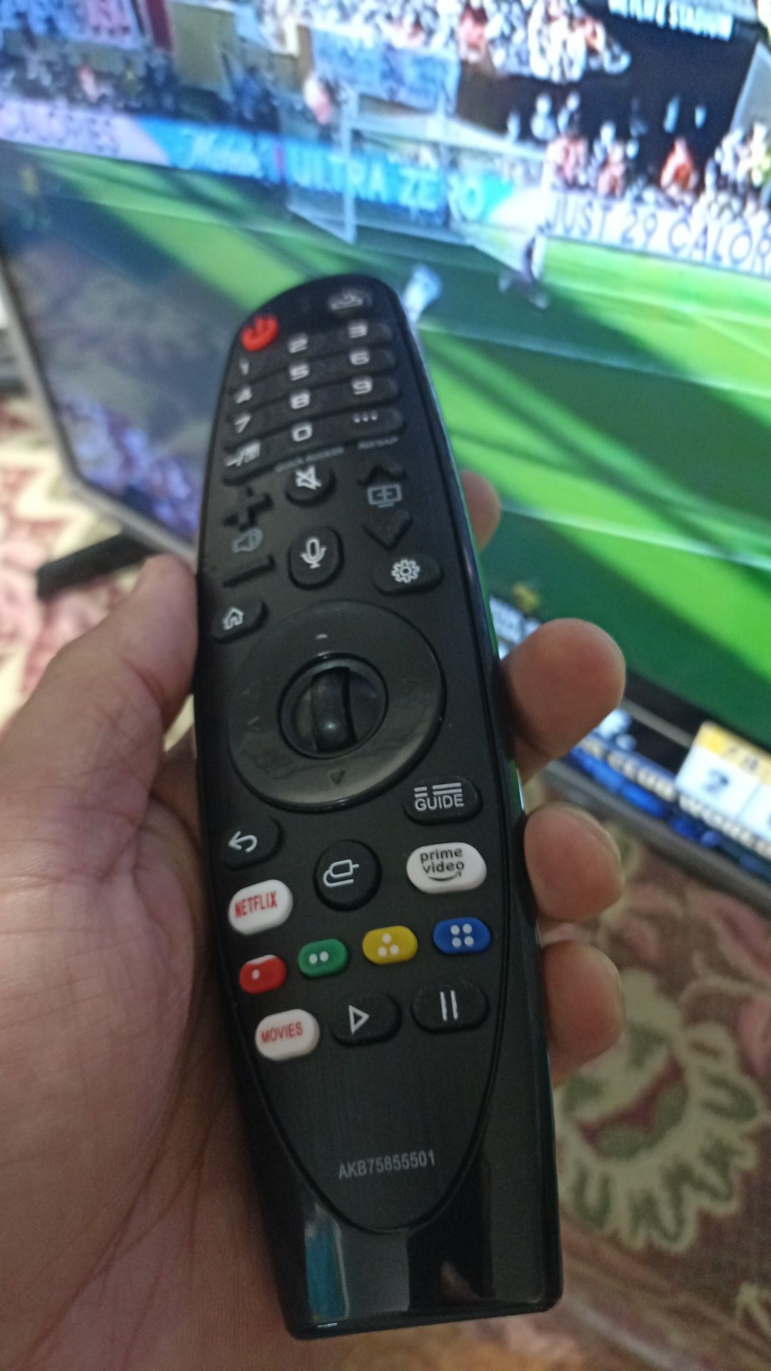 LG 32LF550U.  81см. гарантия 12 мес.