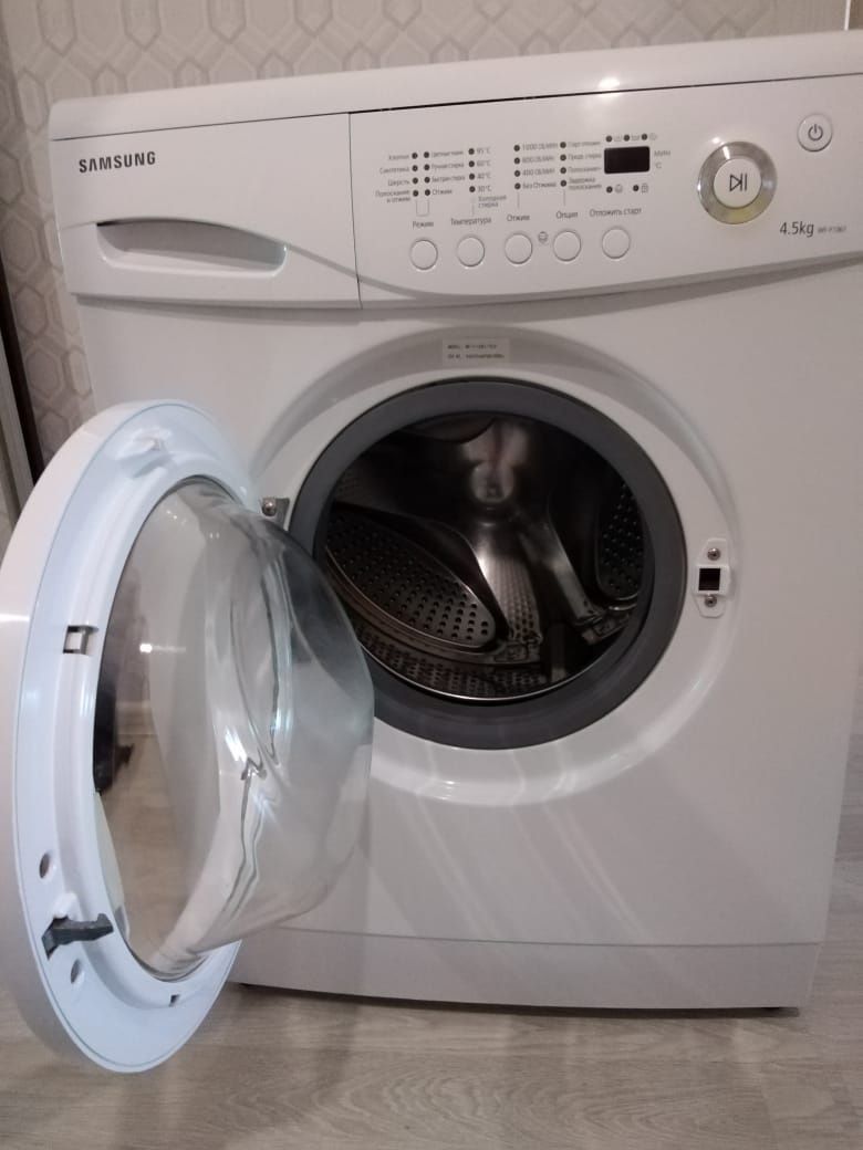 Продаётся стиральная машина