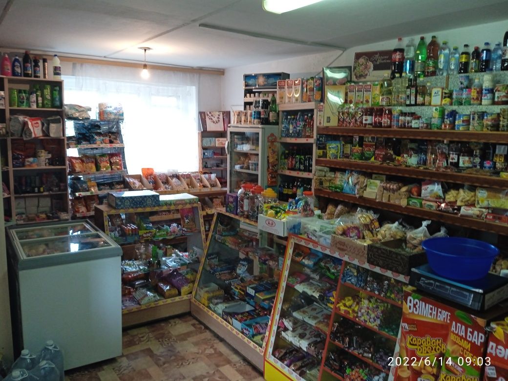 Продам магазин квартиру. Готовый бизнес.