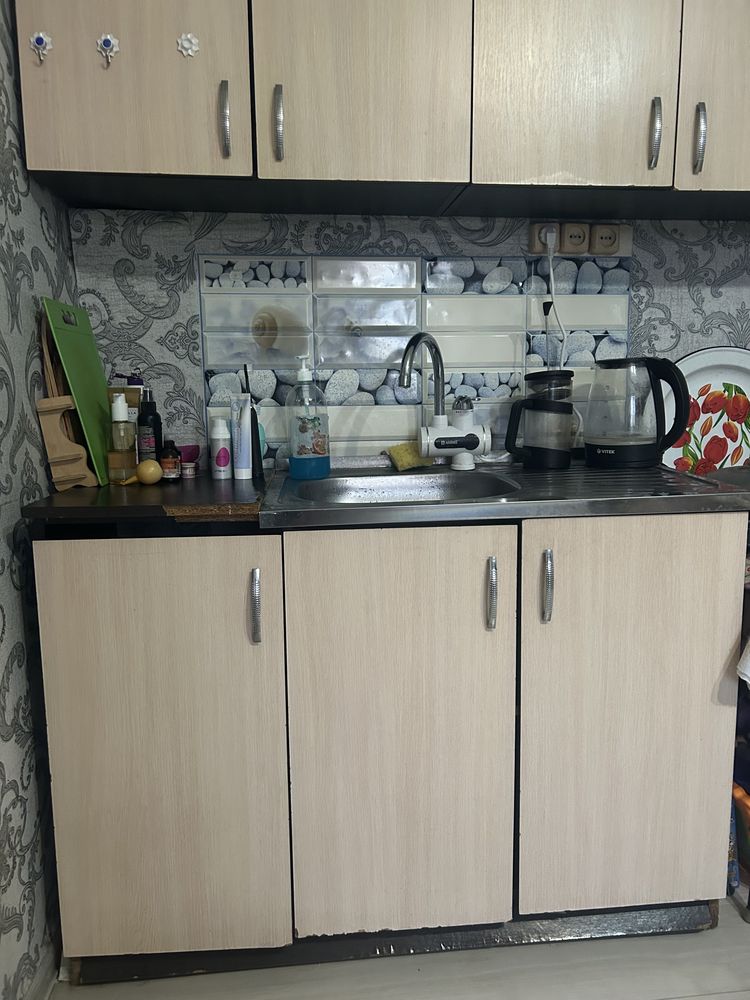 Продам шкафы для кухни