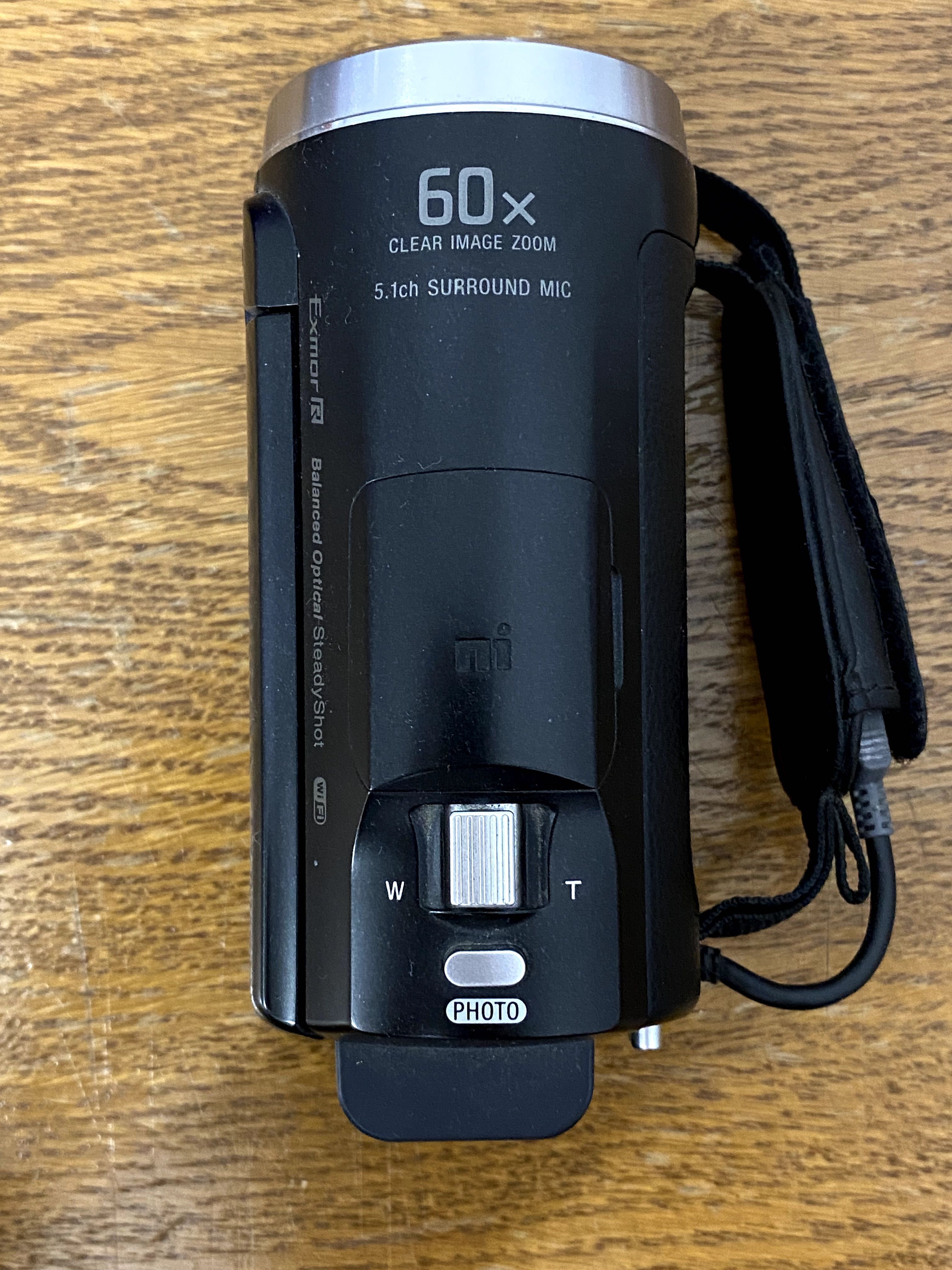 Видеокамера Sony cx-625