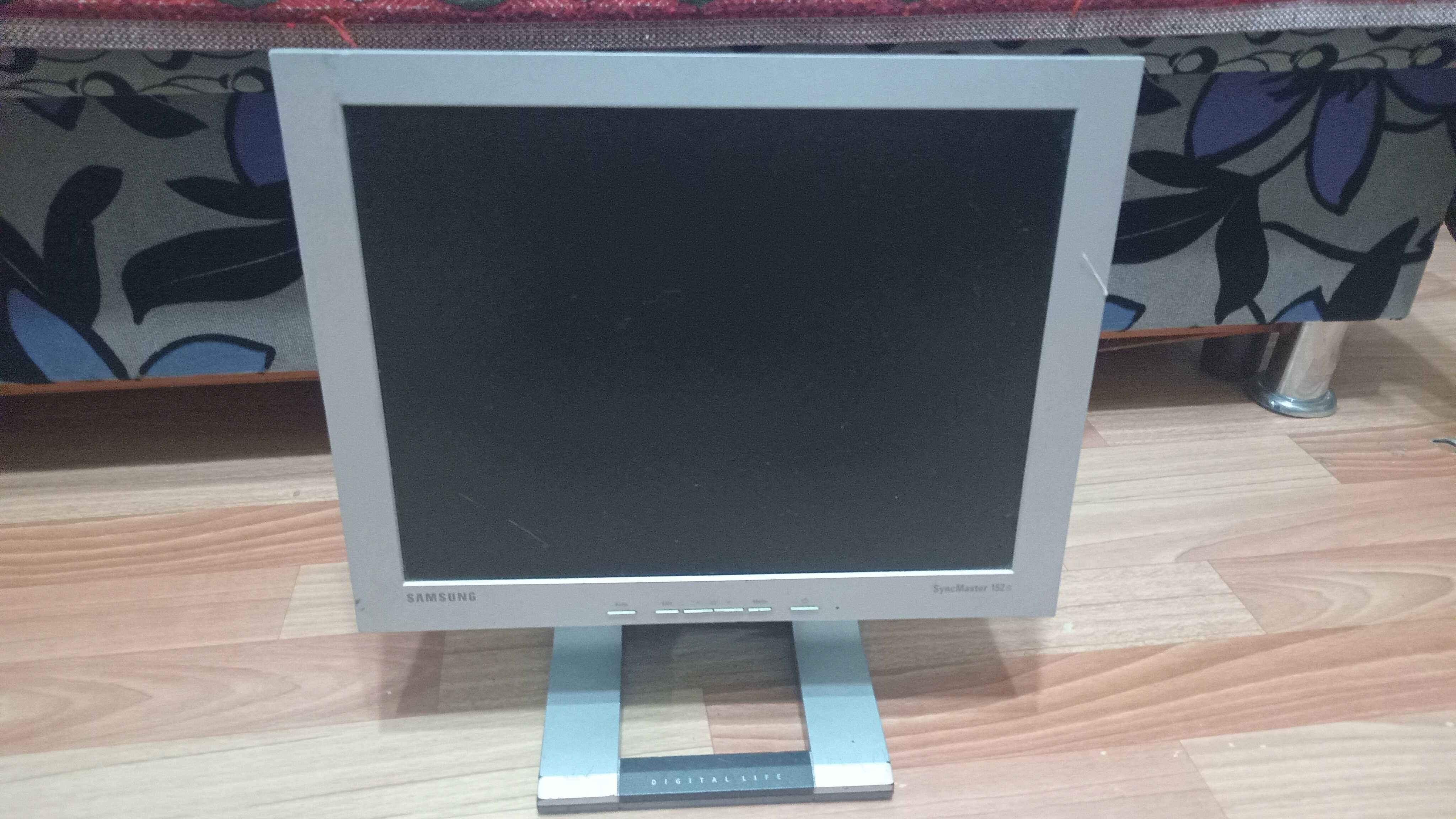 Мониторы 15" CMV, LG, Dell, Samsung в рабочем состоянии