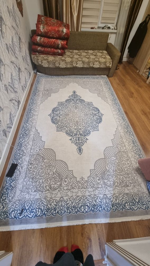 Продаю ковры. Состояние отличное. Размеры 2×3, 3×4