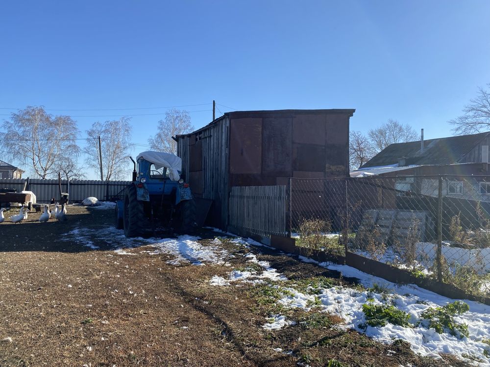 Дом в сельской местности( возможен торг)