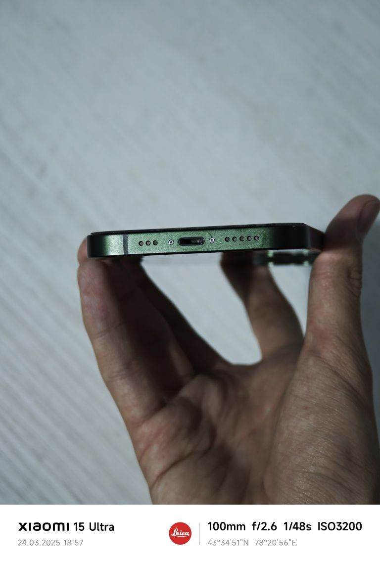 iPhone 13 128 гб с гарантией, в идеальном состоянии