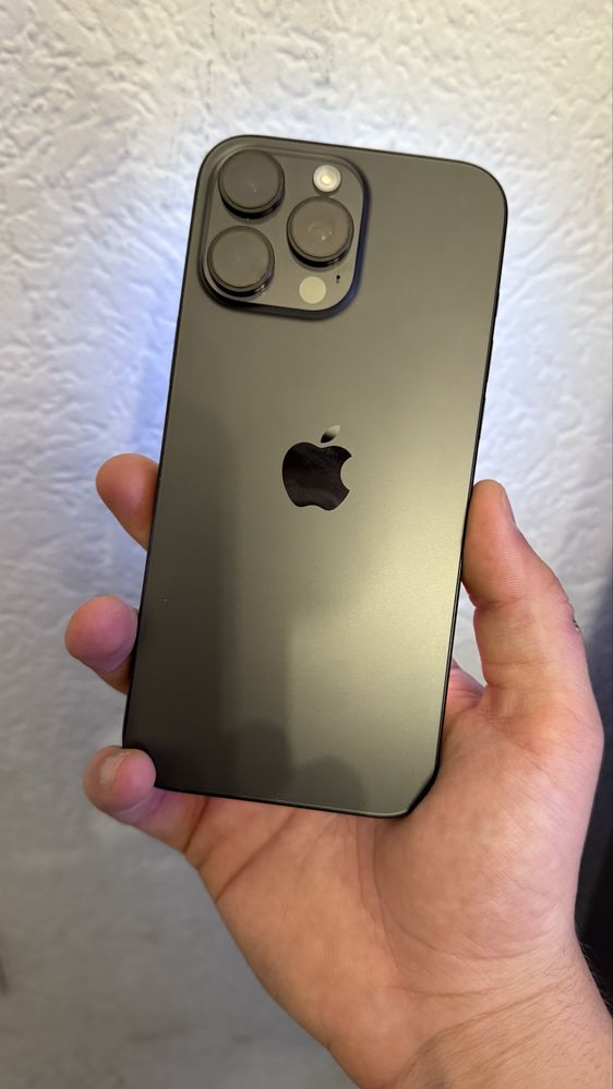 Продам iPhone 16 Pro Max 256GB