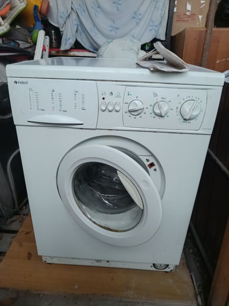 Продам Индезит с сушкой
