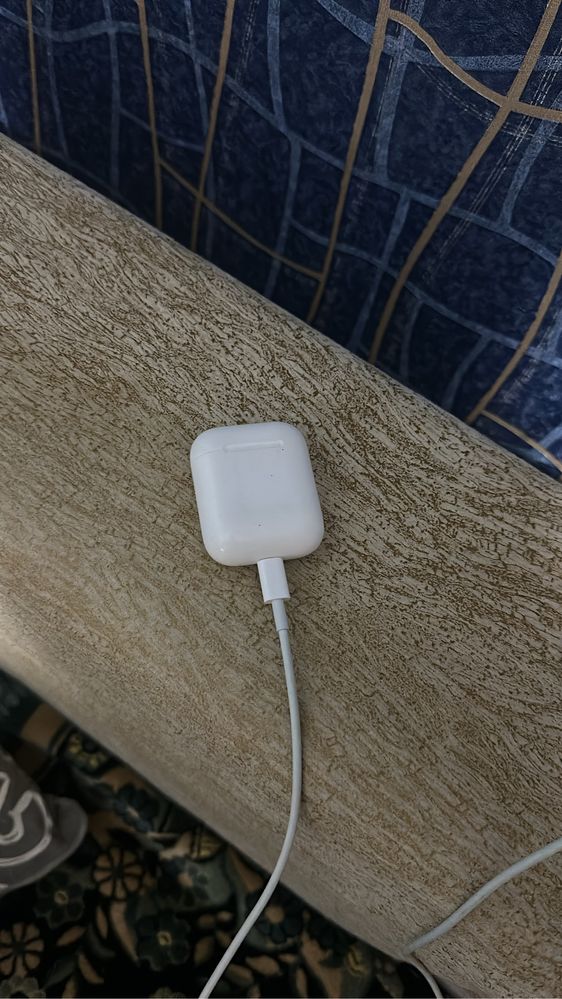 Наушники AirPods