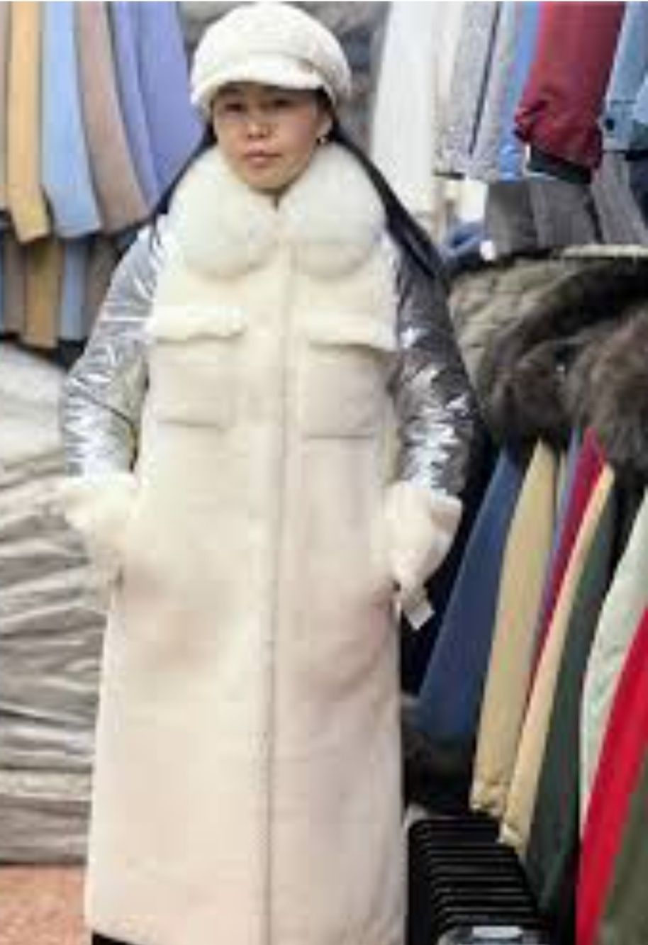 Продам белую шубу