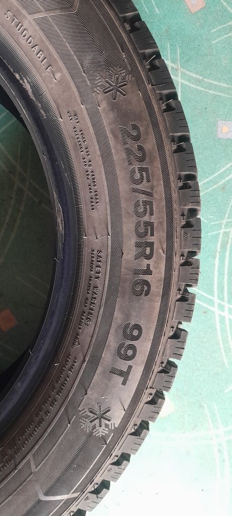 Продам бу зимние шины