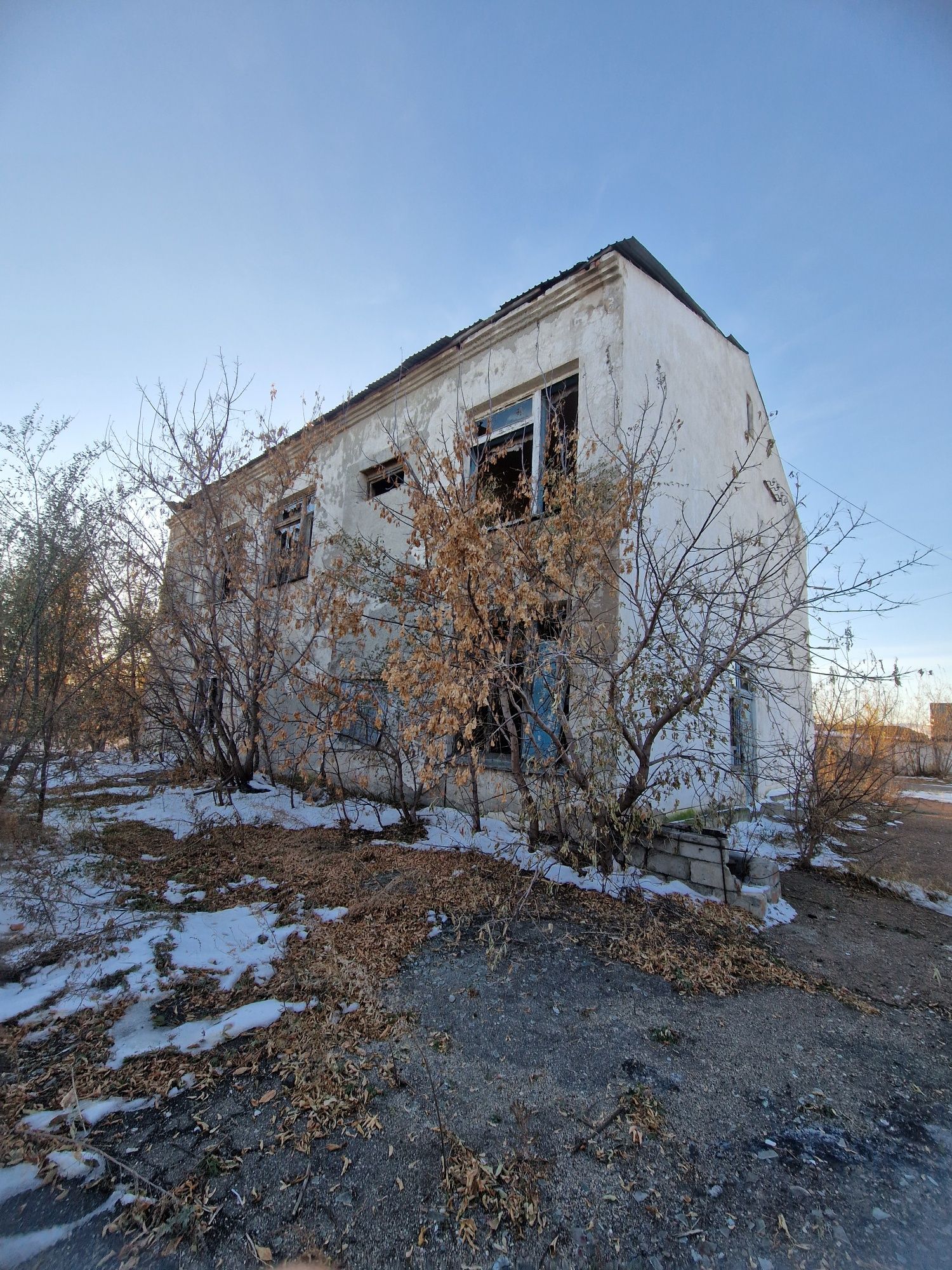 Продам здание на разбор находится можно обмен село КЕЛЛЕРОВКА