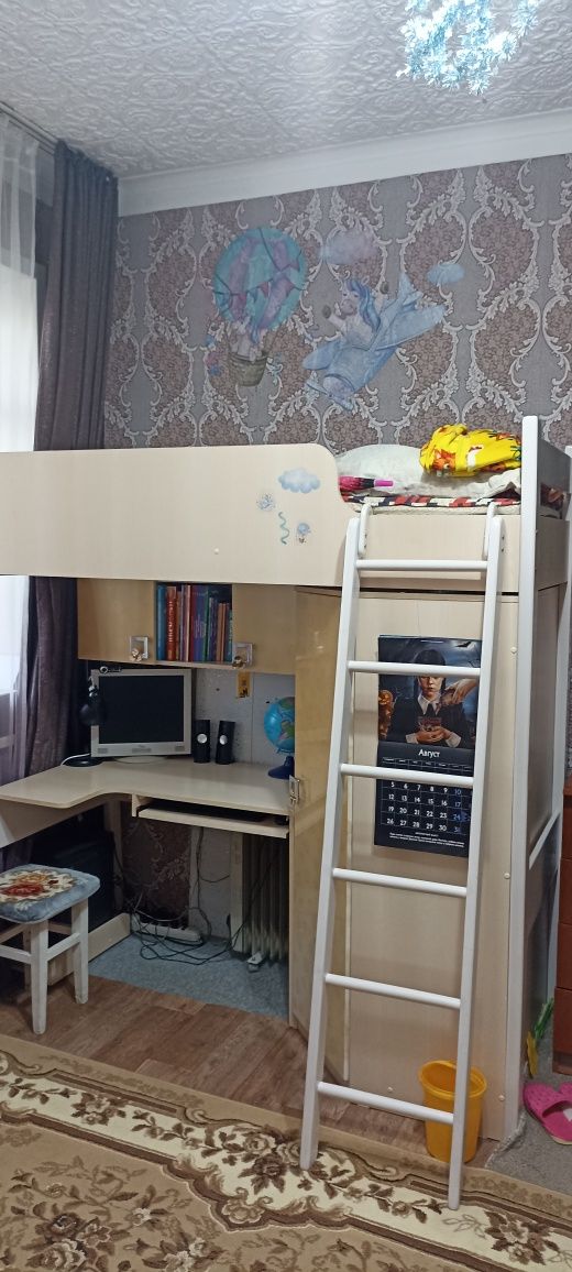 Продам детскую кровать, двухуровневую