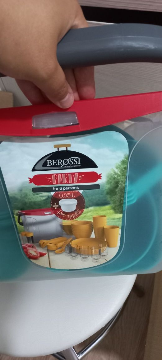 Посуда для пикника