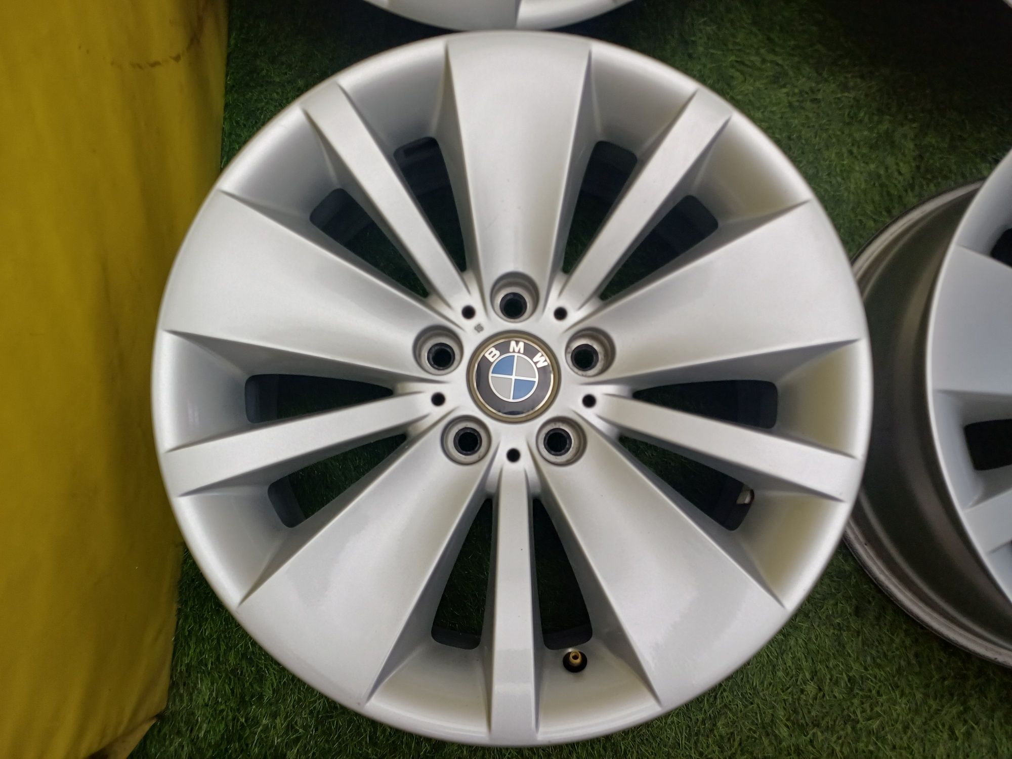 Диски R18 5x120 на BMW (Стиль 174)