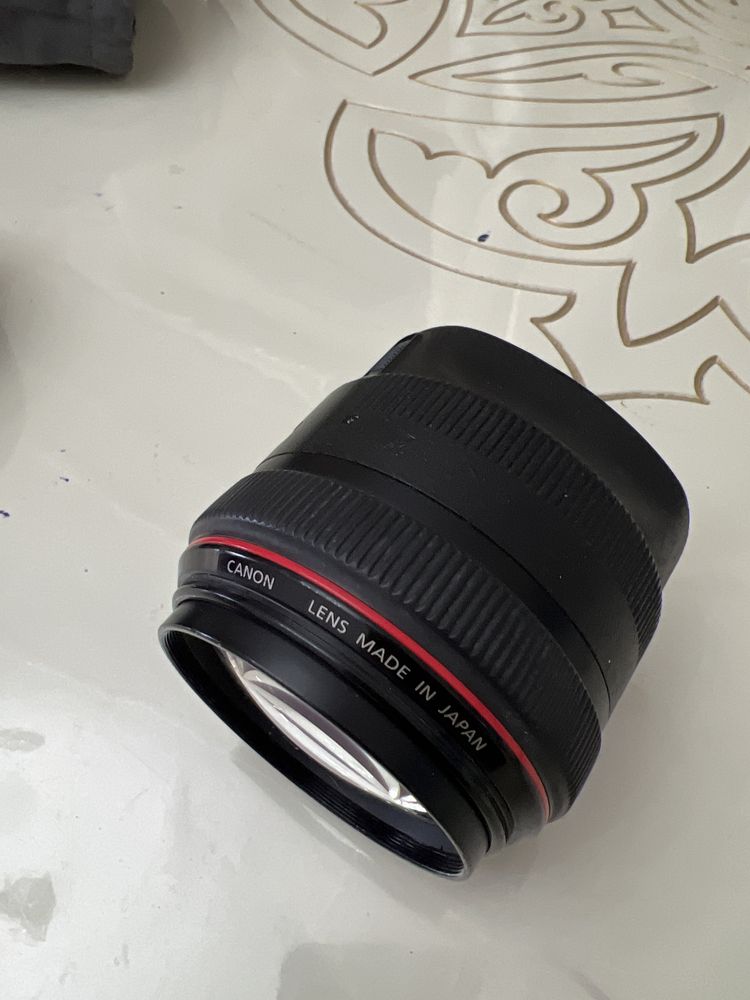 Обьектив Canon lens ef 85mm