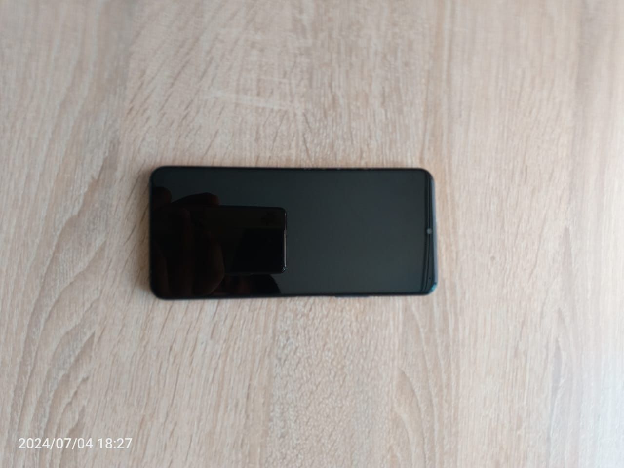 Продам телефон Vivo Y31 Ram4+1 128gb в нормальном состоянии