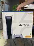 Продам ps5 с играми и год подпиской