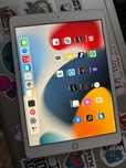 Продам ipad 7gen  10.2 32гб. Ipad 5 gen 9.7 32гб. Ipad mini 4 gen 128г