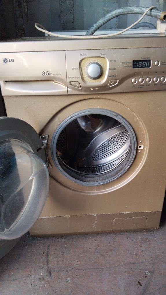 Продам стиральную машину автомат
