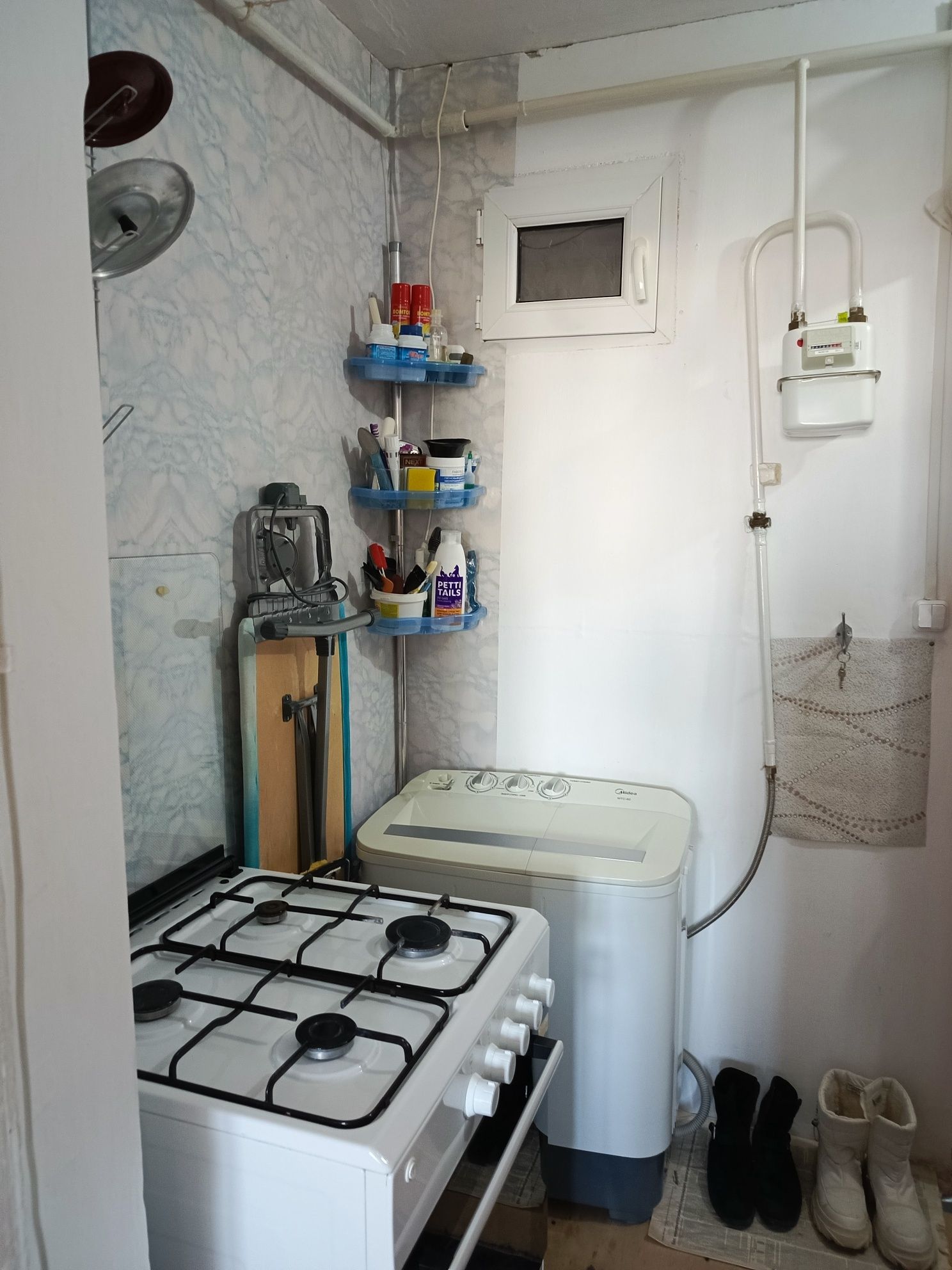 Продам срочно комнату общежитии
