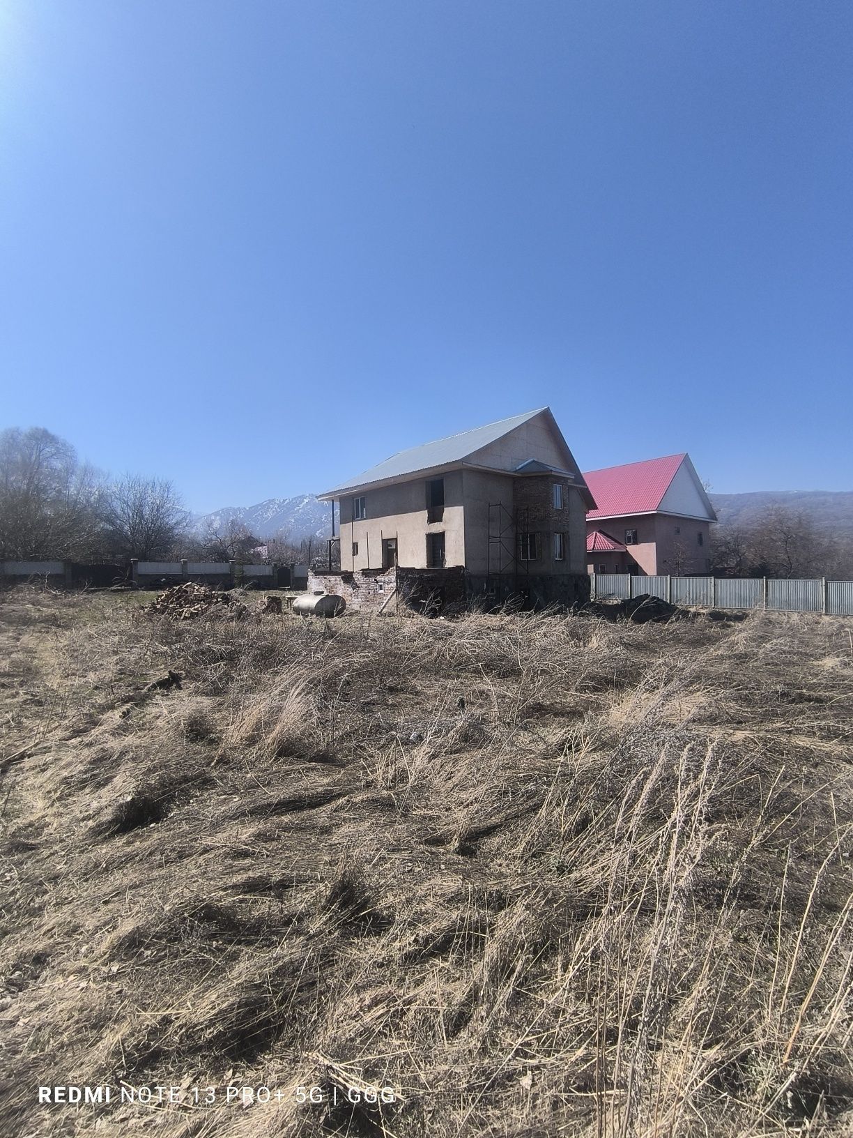 Продам дом недостроенный