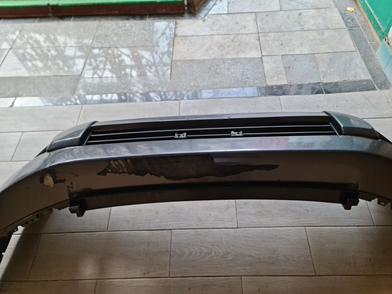 Продам бампер на 4RUNNER 2003