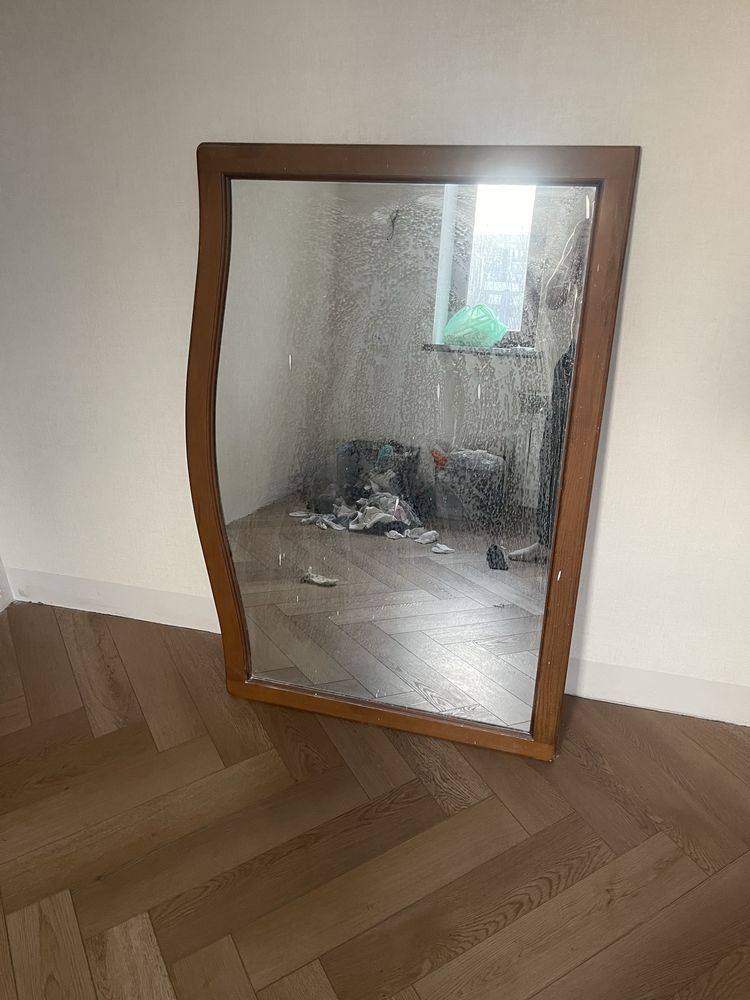 Продам спальни гарнитур из масива дерева
