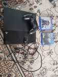 Срочно продам PlayStation 4 с 1 джойстиком