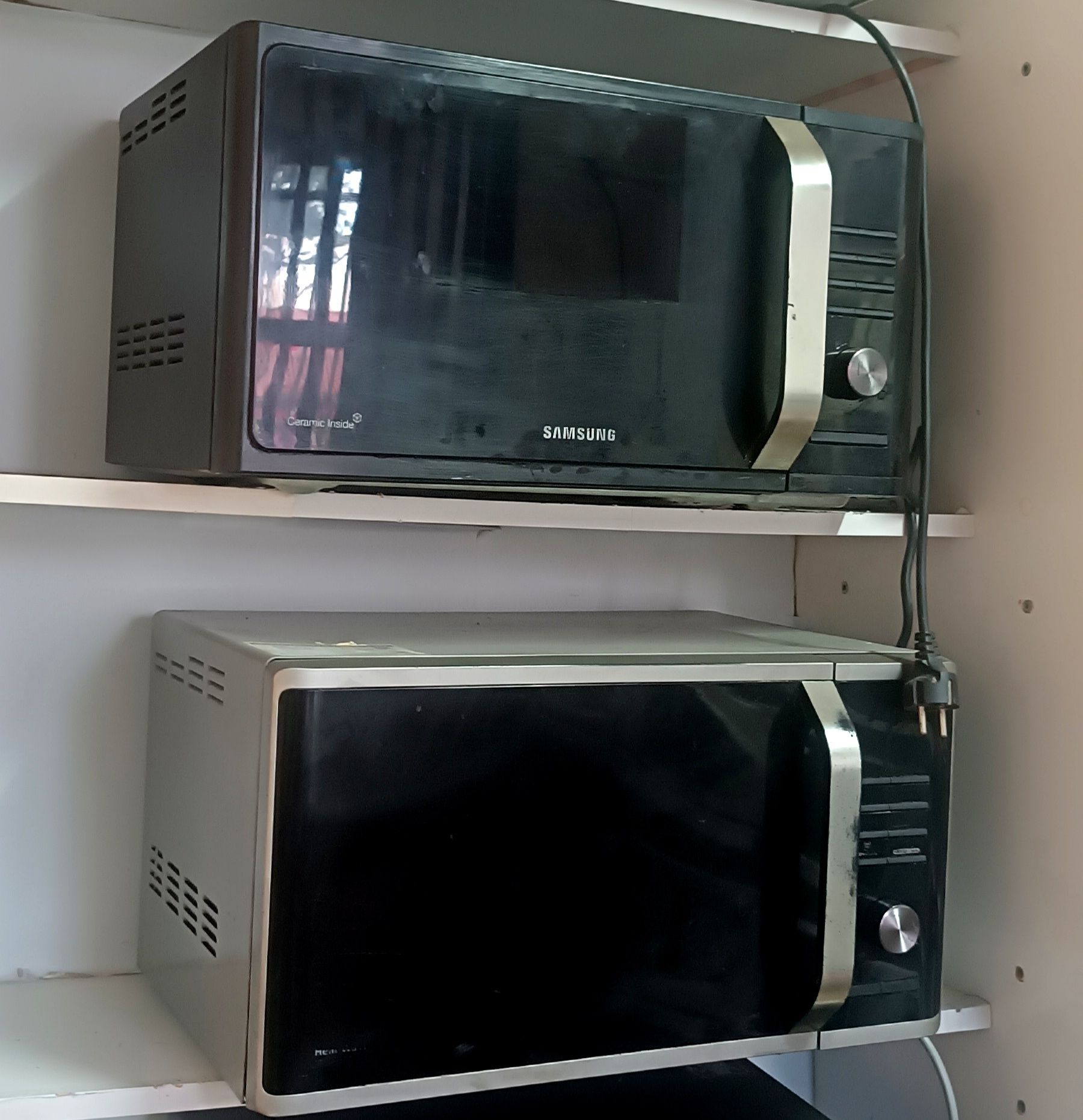Продам микроволновку с грилем