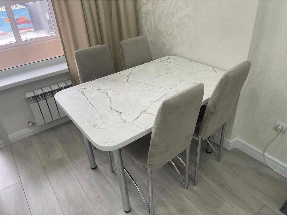 Распродажа столов и стульев