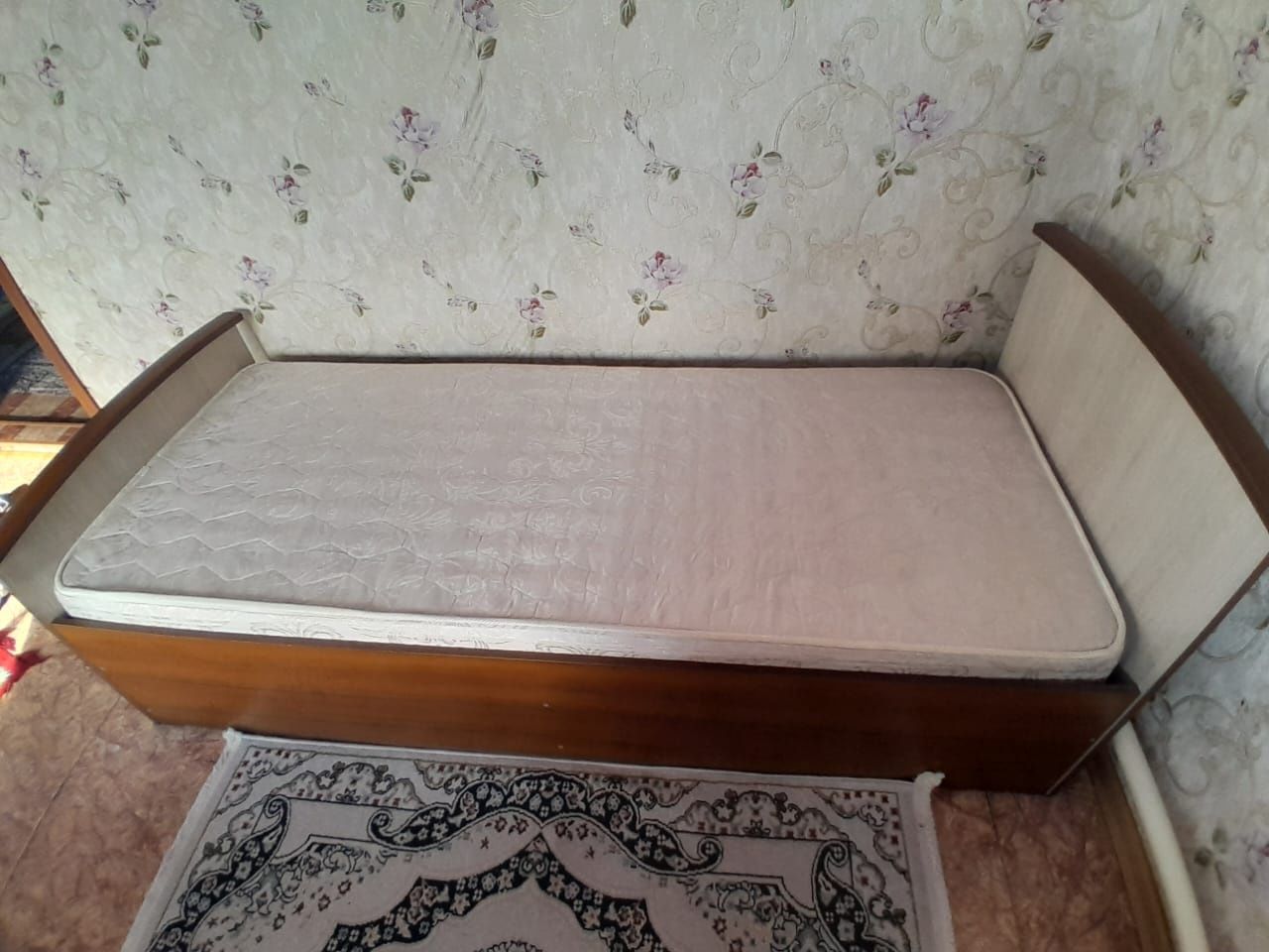 Срочно. Продам кровать полуторка