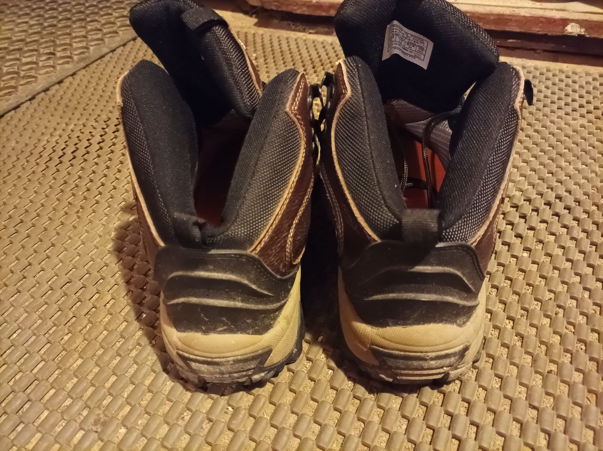Продам ботинки Jack Wolfskin