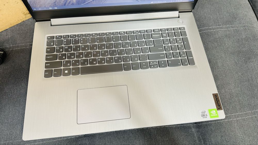 Мощный ноутбук Lenovo Core i5-10th/16GB/SSD+1TB/Nvidia Geforce MX330
