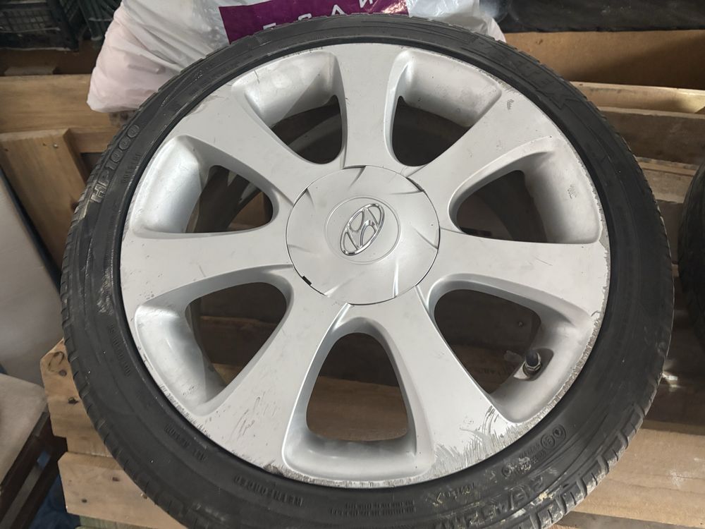 Автошины 215/45/17