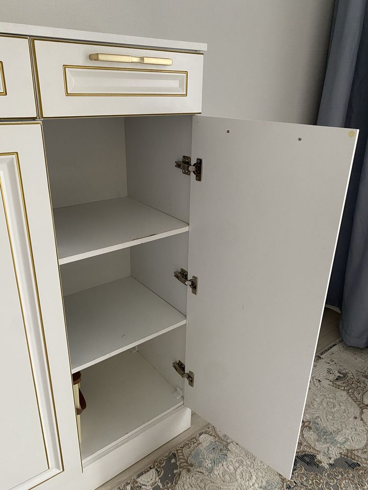 Срочно продам обувницу